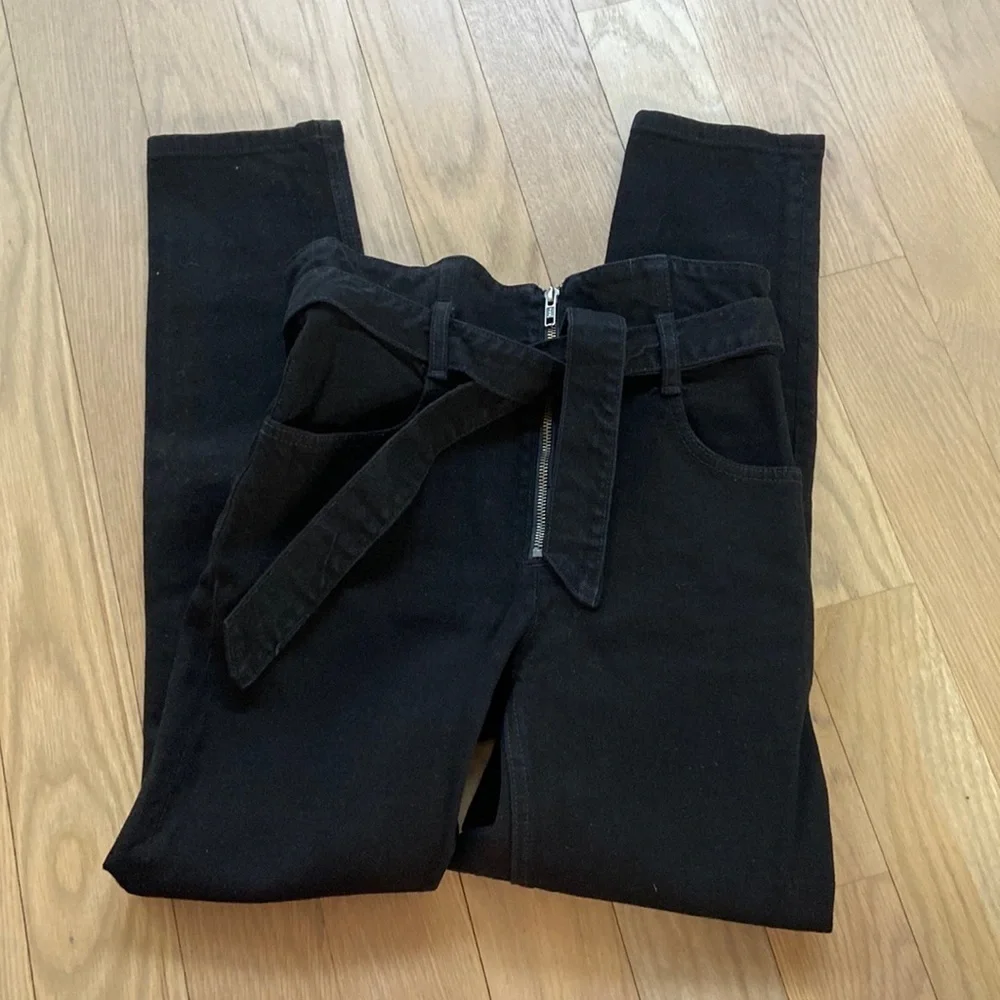 Reformation Yasmin Jeans in Black - Picture 1 of 4
